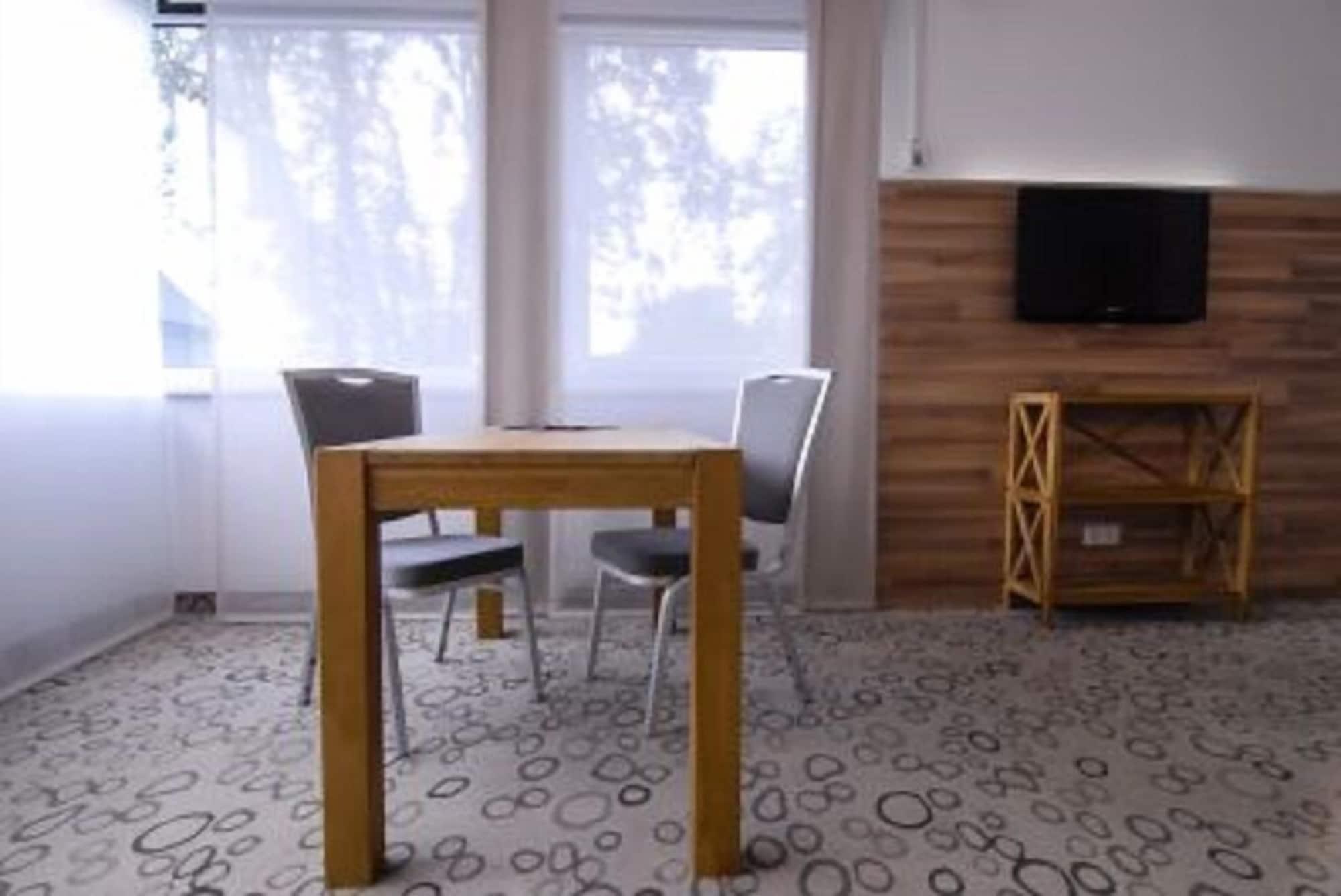 Petul Apart Hotel Am Ruhrbogen โบคุห์ม ภายนอก รูปภาพ