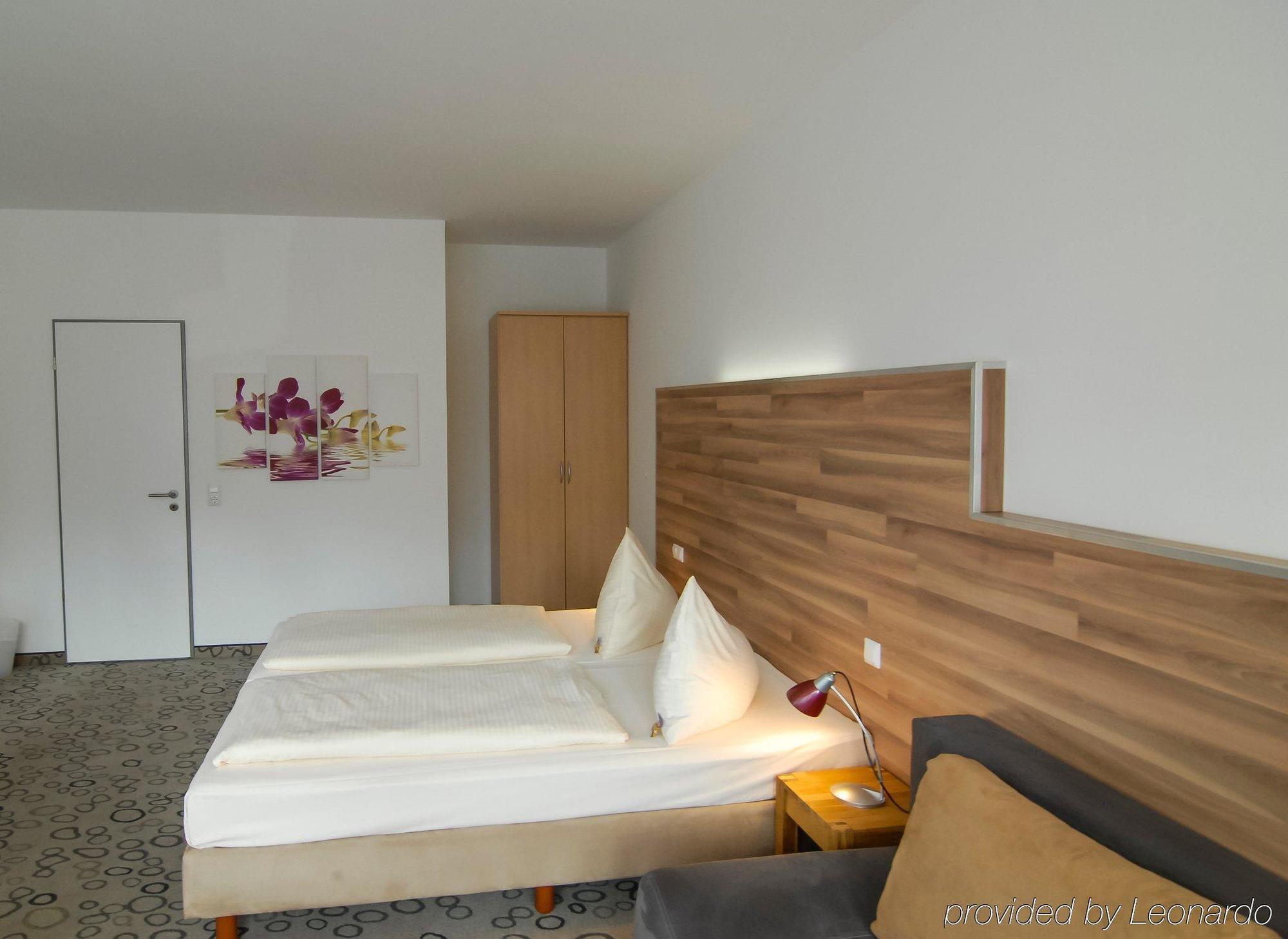 Petul Apart Hotel Am Ruhrbogen โบคุห์ม ภายนอก รูปภาพ
