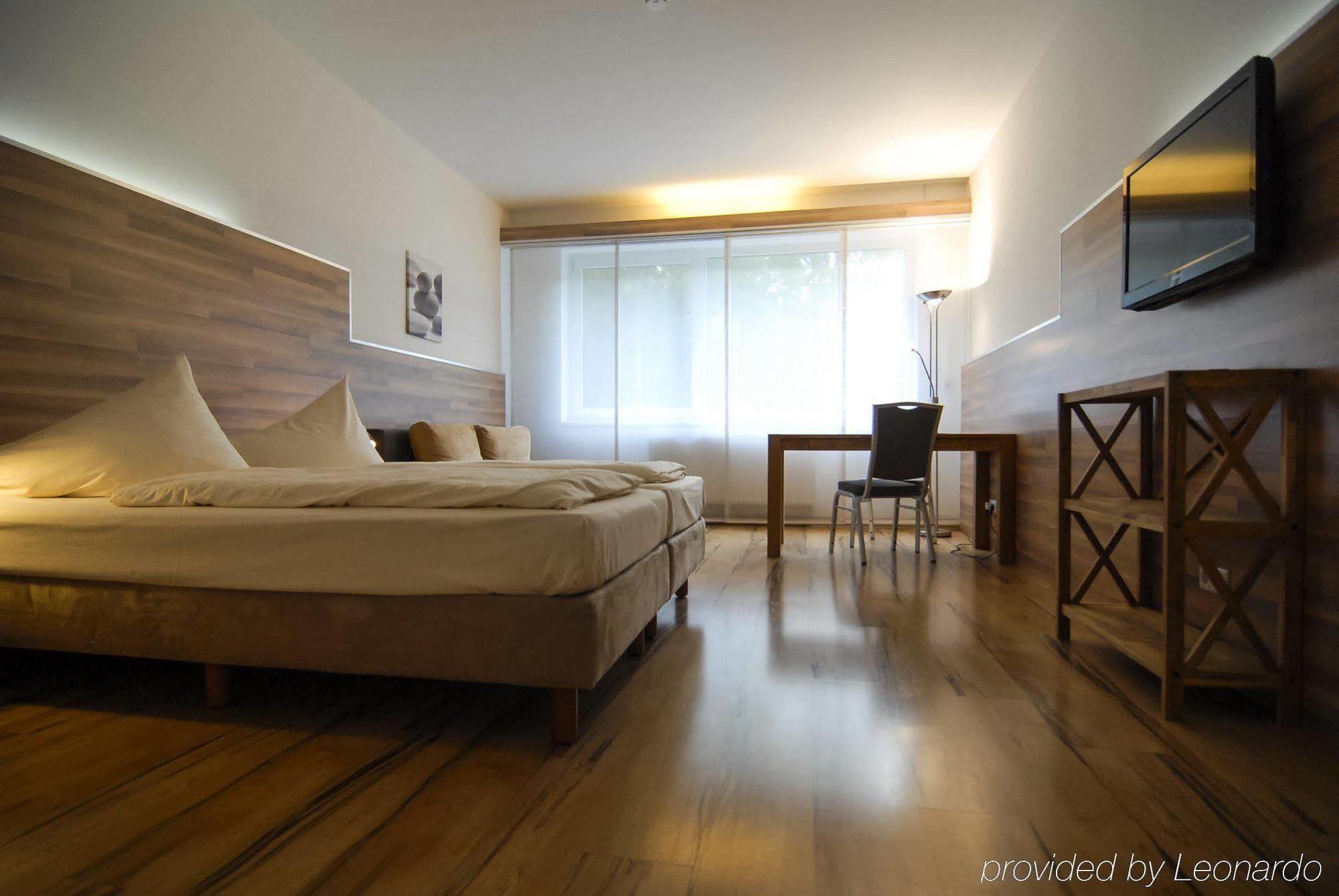 Petul Apart Hotel Am Ruhrbogen โบคุห์ม ภายนอก รูปภาพ