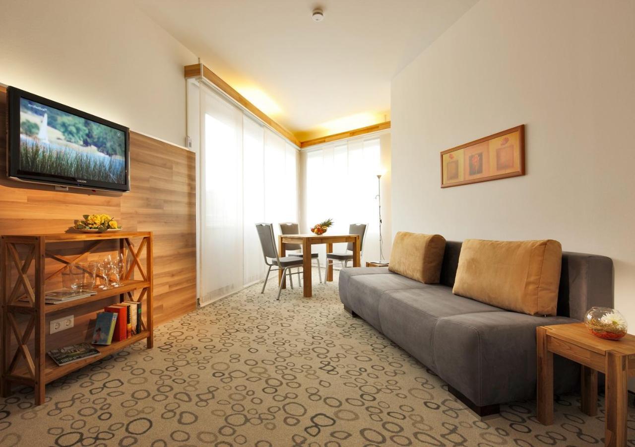 Petul Apart Hotel Am Ruhrbogen โบคุห์ม ภายนอก รูปภาพ
