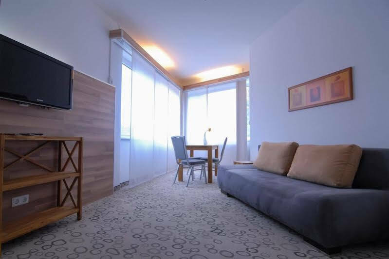 Petul Apart Hotel Am Ruhrbogen โบคุห์ม ภายนอก รูปภาพ